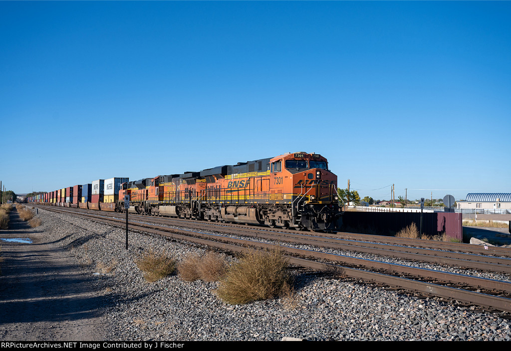 BNSF 7301